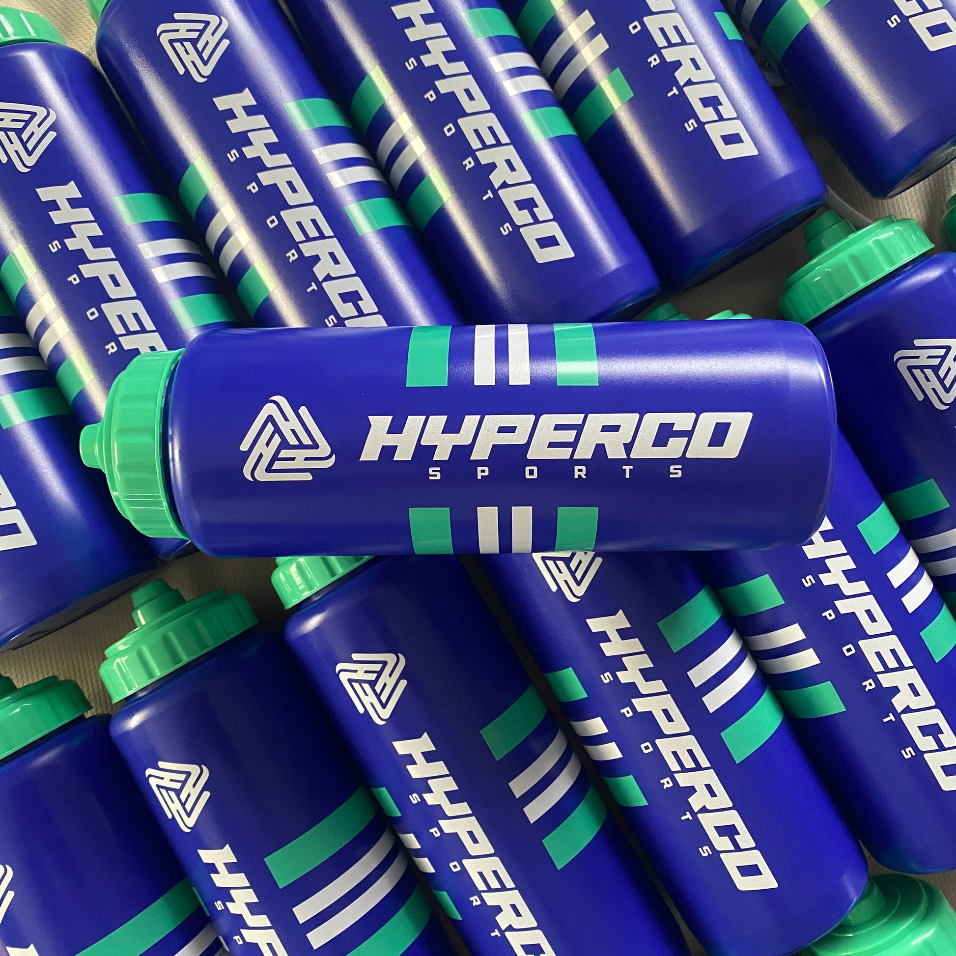 Hyperco Sports squeeze valve water bottle in blue and green